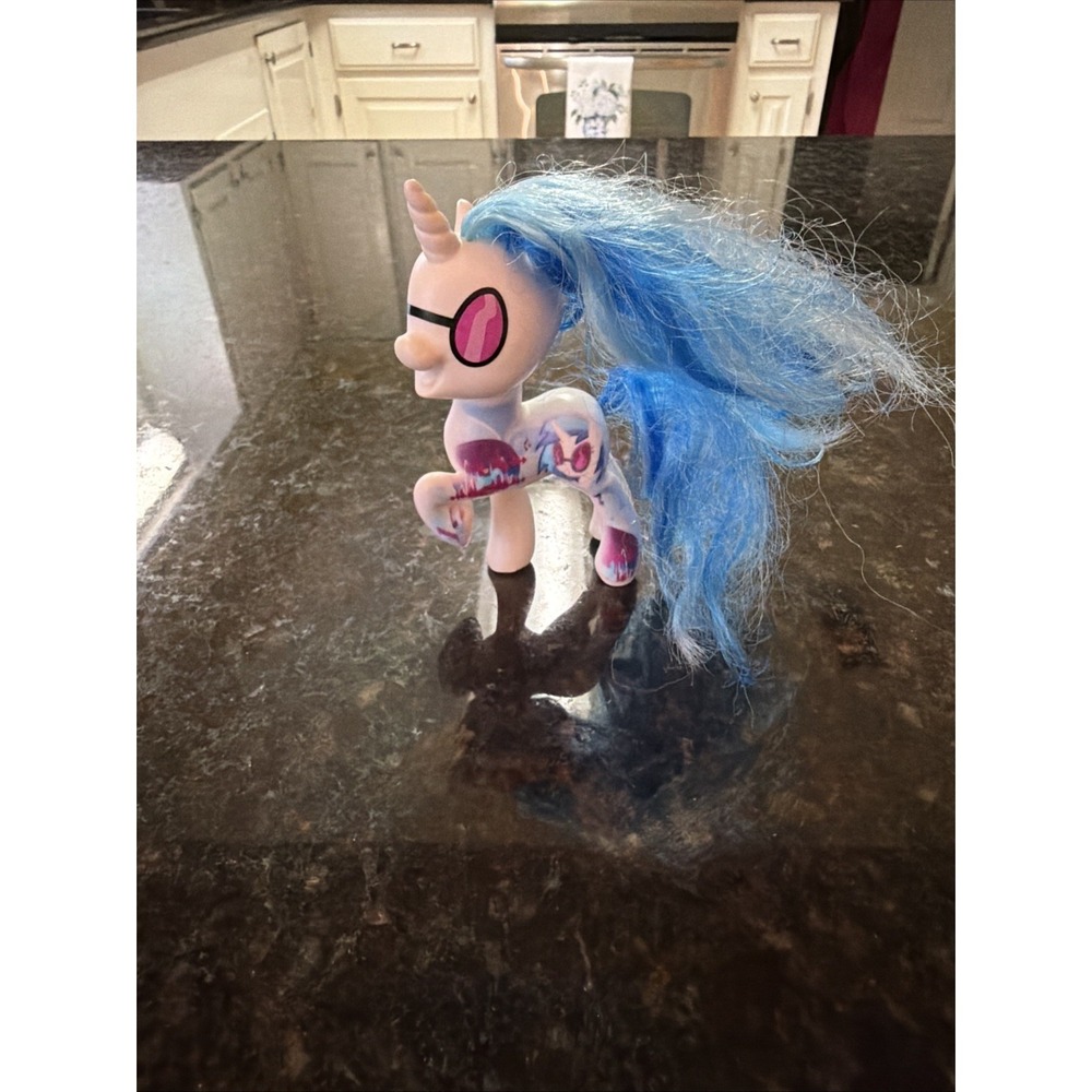 My Little Pony DJ PON3 Brushable Two-toned Blue Hair G4 2016 Allover Body Pic 3"